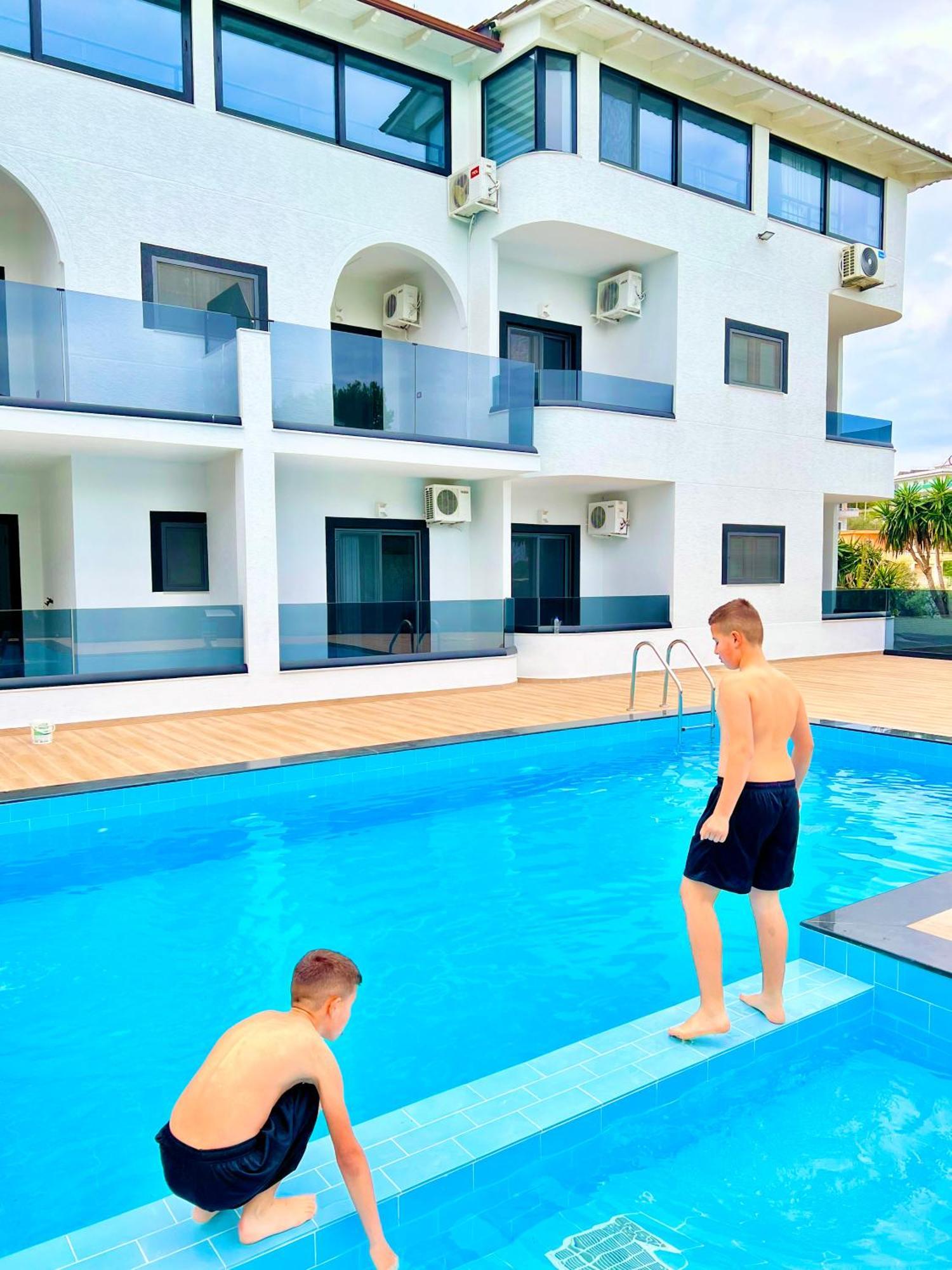 Hotel Vila Park Bujari Ksamil Ксамил Экстерьер фото