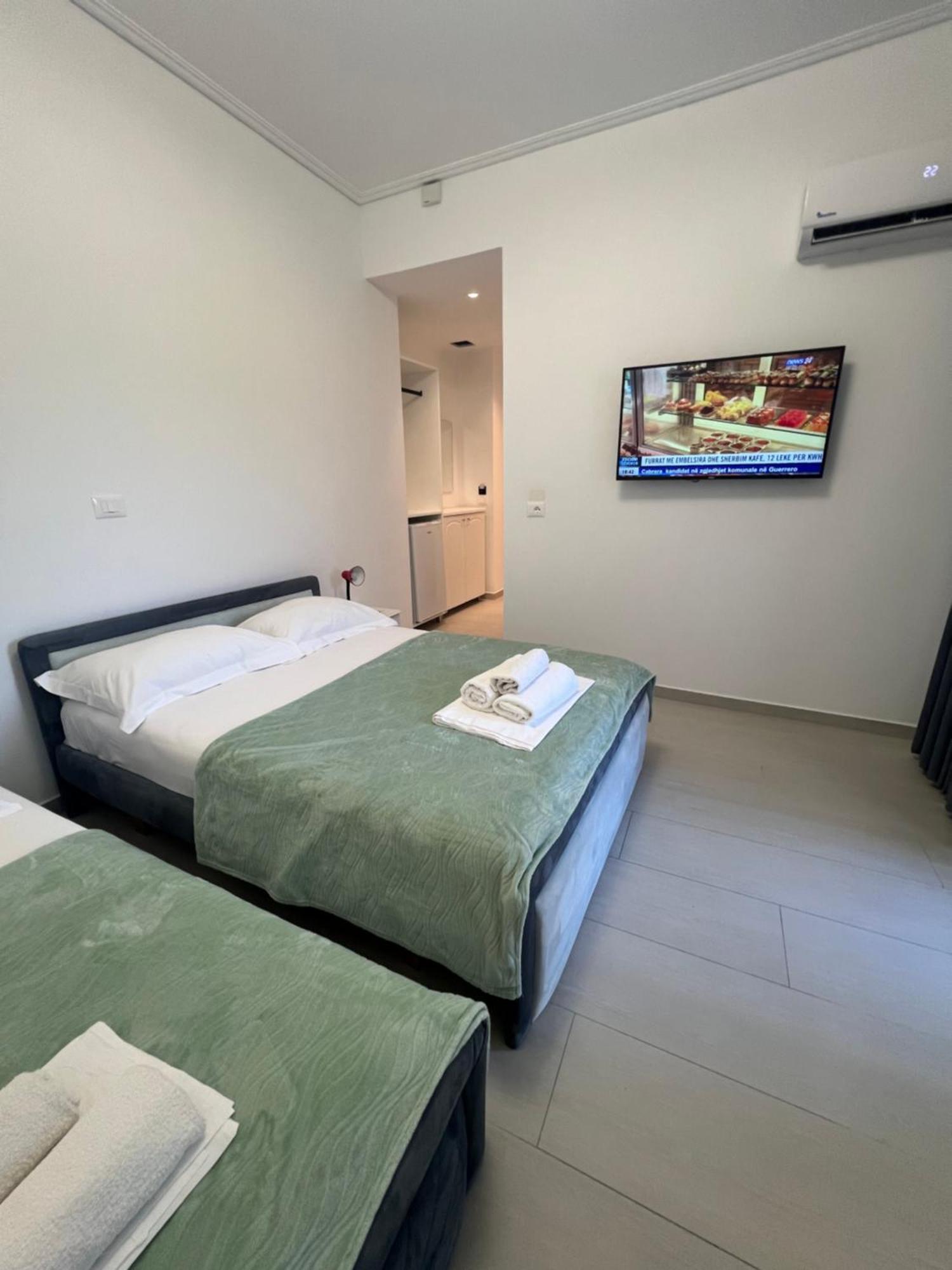 Hotel Vila Park Bujari Ksamil Ксамил Экстерьер фото
